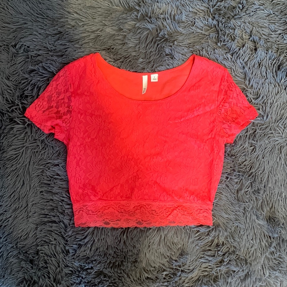 Frenchi size S pink lace crop top